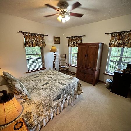 Long Mountain Lodge Bed & Breakfast Dahlonega Εξωτερικό φωτογραφία