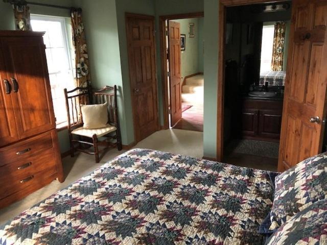 Long Mountain Lodge Bed & Breakfast Dahlonega Δωμάτιο φωτογραφία