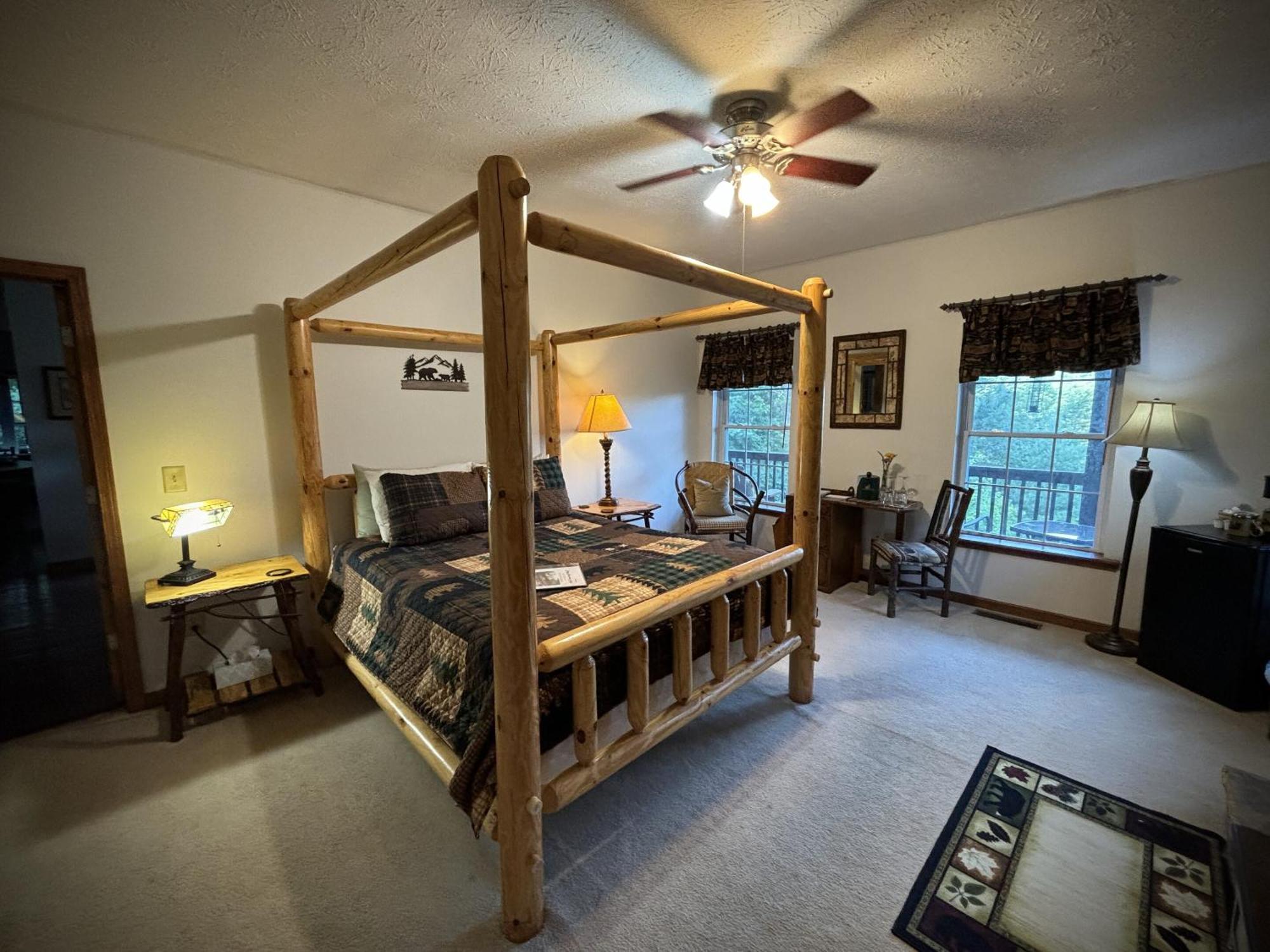 Long Mountain Lodge Bed & Breakfast Dahlonega Εξωτερικό φωτογραφία